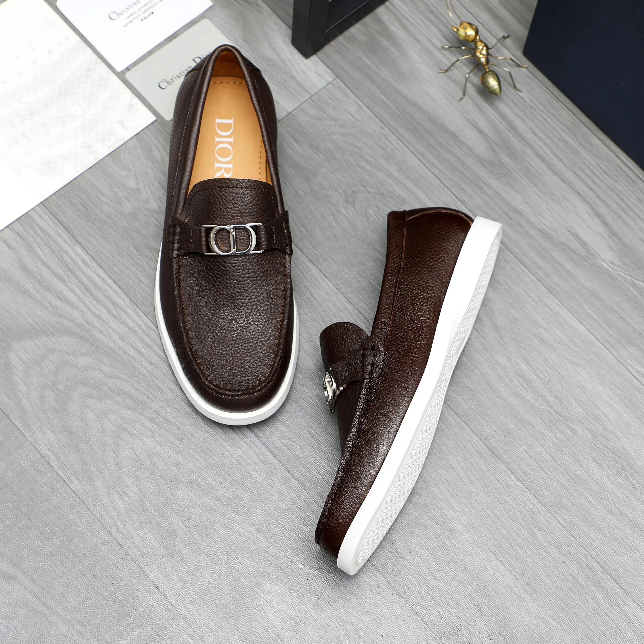 Men's shoes 💰460 Product trademark: Dior "Dior" casual slip-on leather shoes Regular size: 39-44 Product material: Selected pebbled cowhide upper, cowhide lining, rubber outsole